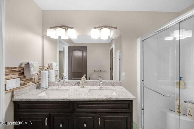 4271 Cranberry Lane, Sylvania, OH 43560