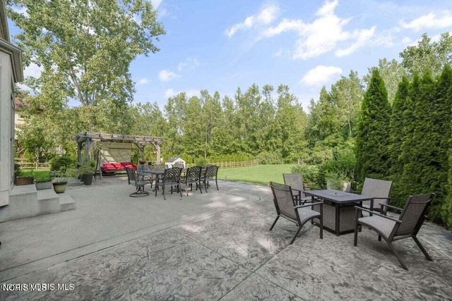 4271 Cranberry Lane, Sylvania, OH 43560