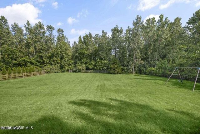 4271 Cranberry Lane, Sylvania, OH 43560