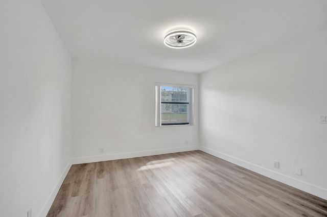 7674 Tahiti Lane 101, Lake Worth, FL 33467