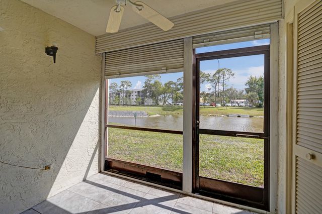 7674 Tahiti Lane 101, Lake Worth, FL 33467