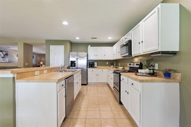 2636 GRASSMOOR LOOP, Apopka, FL 32712