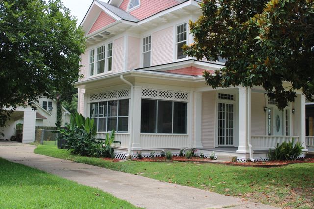 1115 Boulevard Street, Shreveport, LA 71104