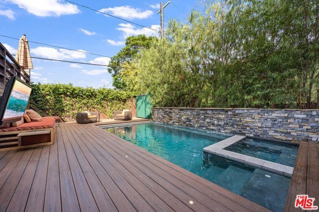 11940 Westminster Avenue, Los Angeles, CA 90066