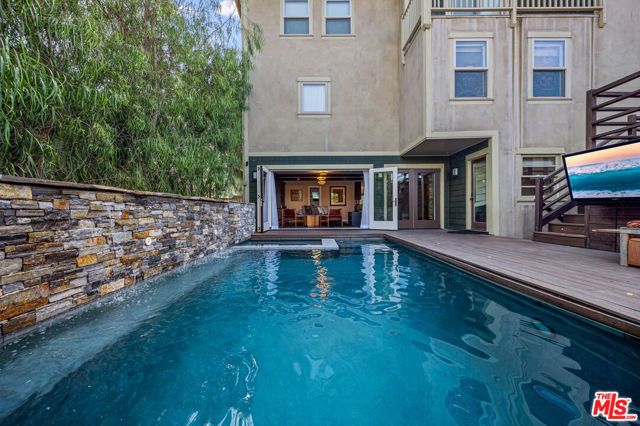 11940 Westminster Avenue, Los Angeles, CA 90066