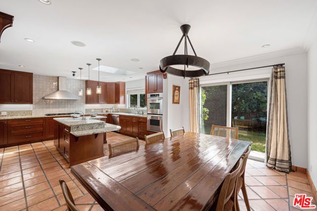 11940 Westminster Avenue, Los Angeles, CA 90066