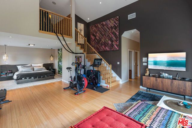 11940 Westminster Avenue, Los Angeles, CA 90066