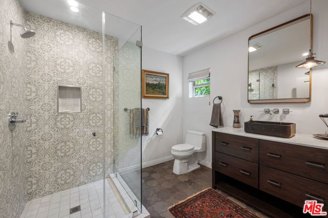 11940 Westminster Avenue, Los Angeles, CA 90066