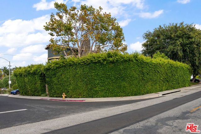 11940 Westminster Avenue, Los Angeles, CA 90066