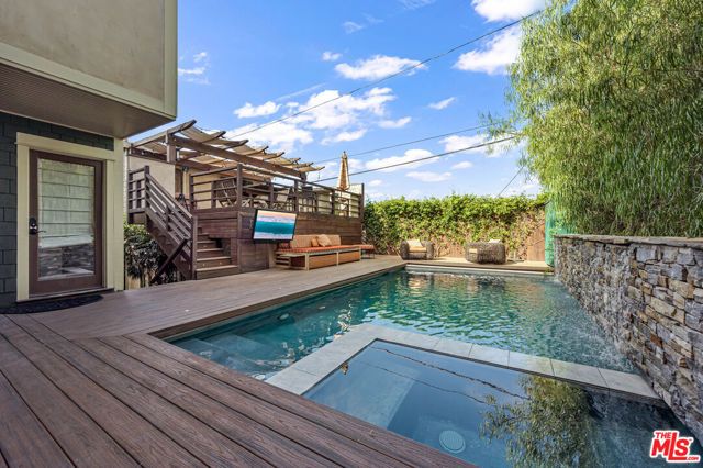 11940 Westminster Avenue, Los Angeles, CA 90066