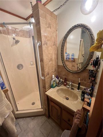 909 E 13th Street, Pittsburg, KS 66762