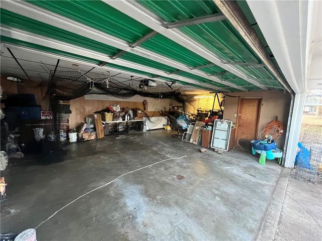 909 E 13th Street, Pittsburg, KS 66762