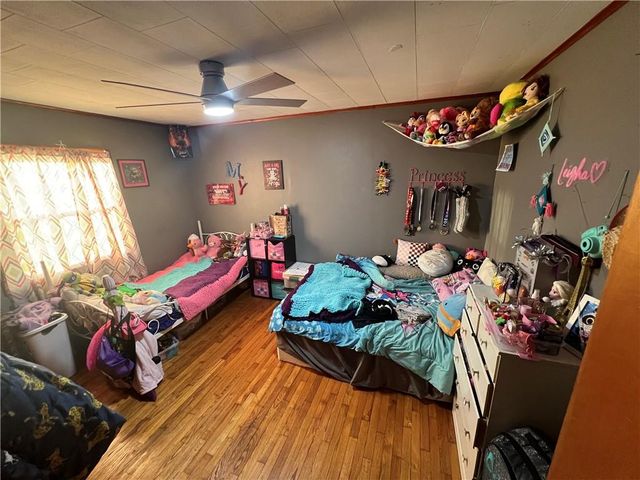 909 E 13th Street, Pittsburg, KS 66762