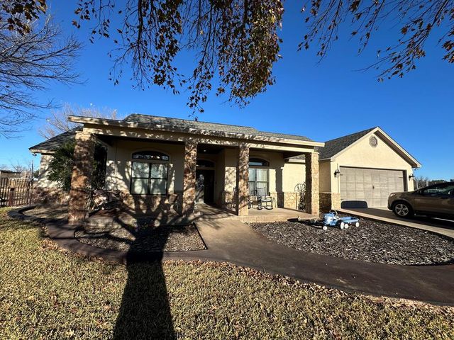 7722 Country Club Road, San Angelo, TX 76904