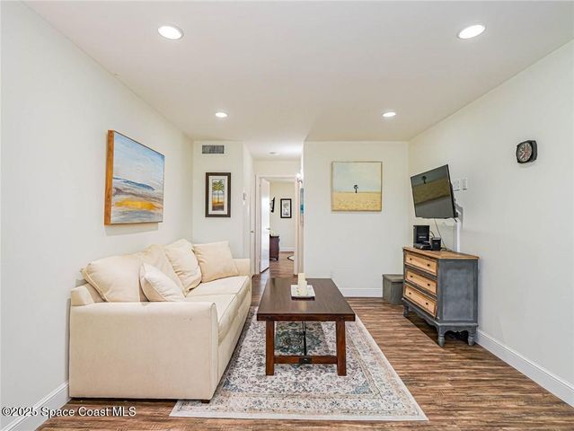 76 Royal Oak Drive 205, Vero Beach, FL 32962