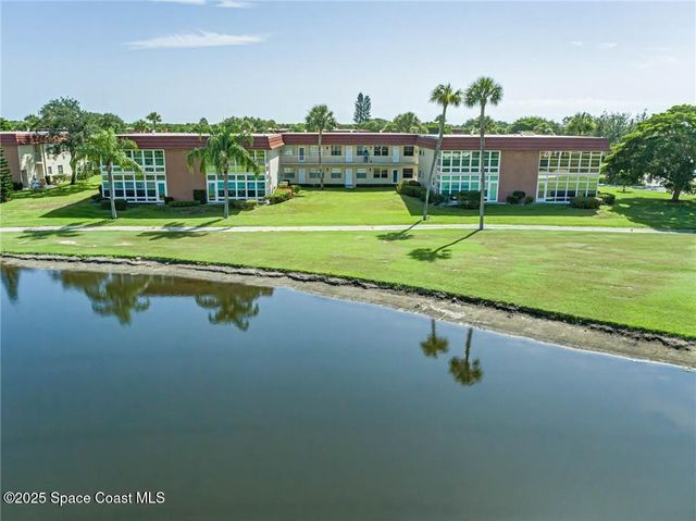 76 Royal Oak Drive 205, Vero Beach, FL 32962