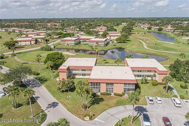 76 Royal Oak Drive 205, Vero Beach, FL 32962