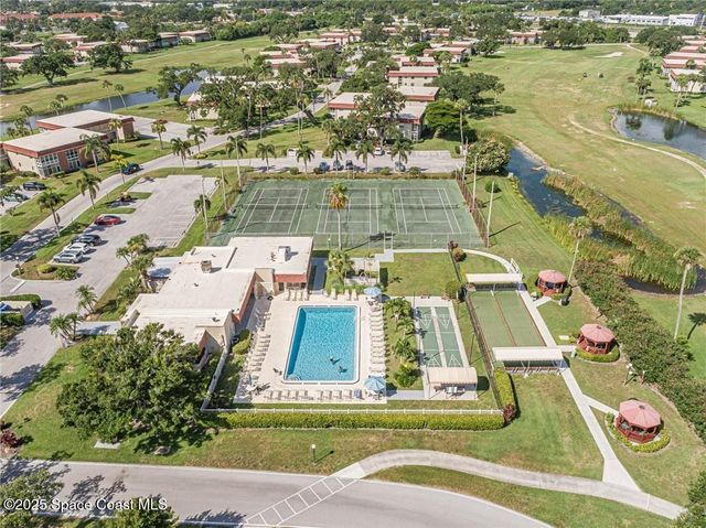 76 Royal Oak Drive 205, Vero Beach, FL 32962