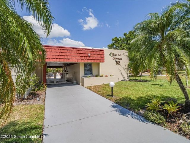 76 Royal Oak Drive 205, Vero Beach, FL 32962