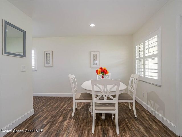 76 Royal Oak Drive 205, Vero Beach, FL 32962