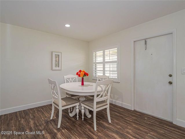 76 Royal Oak Drive 205, Vero Beach, FL 32962