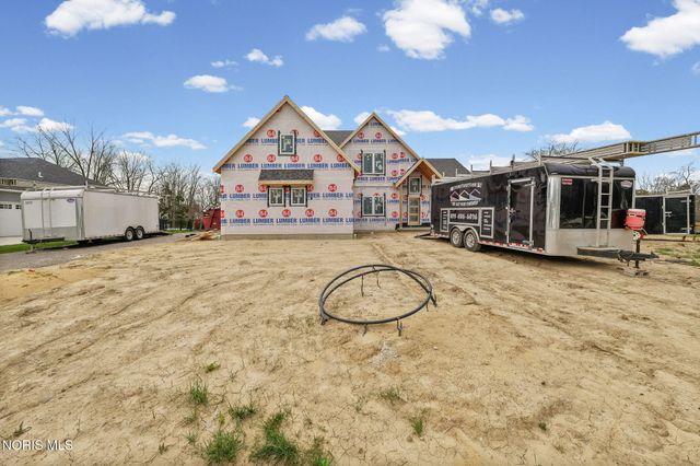 500 Chippewa Lane, Perrysburg, OH 43551