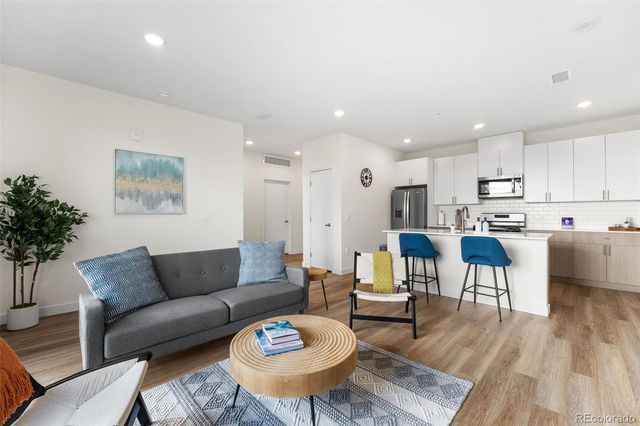 5256 N Federal Boulevard 320, Denver, CO 80221