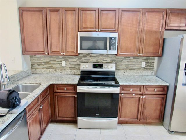 896 CHELSEA DRIVE, Davenport, FL 33897