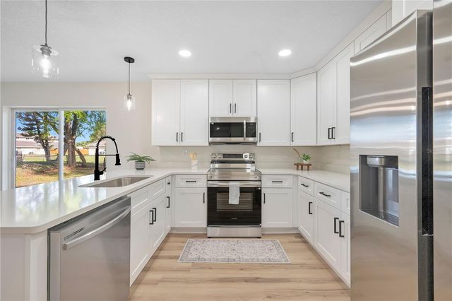 1421 GRACE STREET N, Lakeland, FL 33810