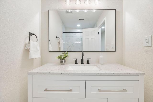 1421 GRACE STREET N, Lakeland, FL 33810