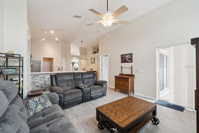 19668 KNIGHT TALE LANE, Orlando, FL 32833