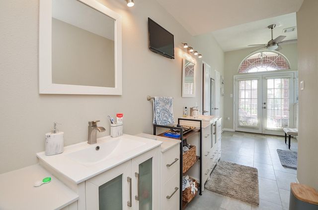 3654 Royal Royce Drive, Houston, TX 77042