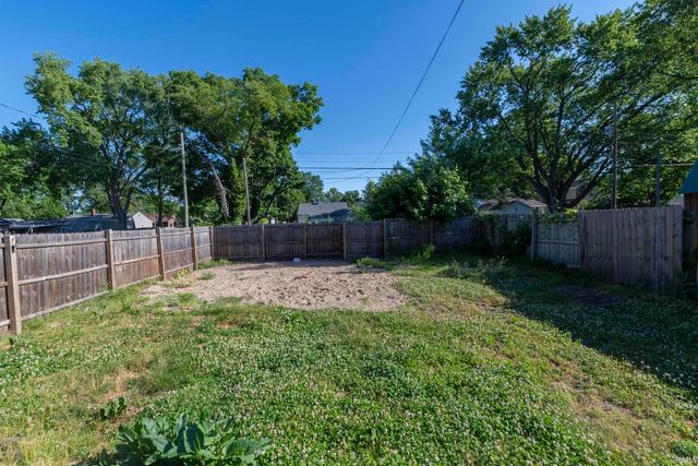 1138 Cedar Street, Elkhart, IN 46514