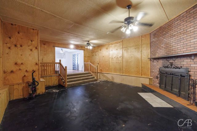 310 Avenue G, Hawley, TX 79525