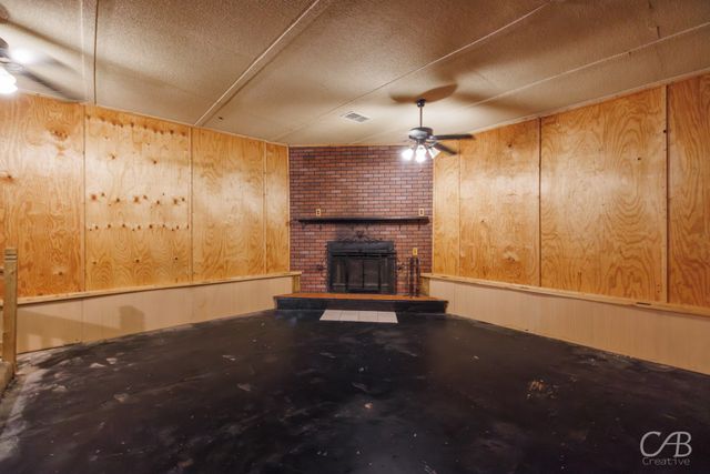 310 Avenue G, Hawley, TX 79525