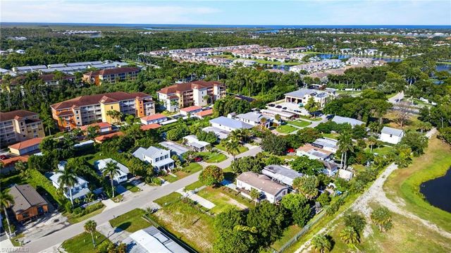 114 - A JEEPERS DR, Naples, FL 34112