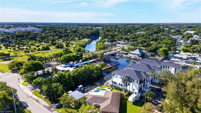 114 - A JEEPERS DR, Naples, FL 34112