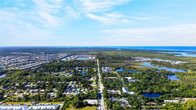 114 - A JEEPERS DR, Naples, FL 34112