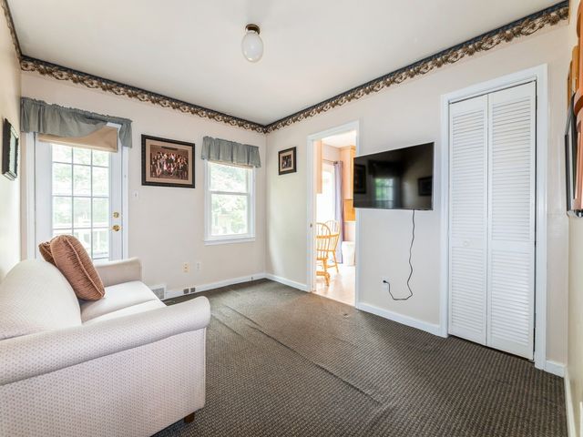 936 14th Street, West Des Moines, IA 50265
