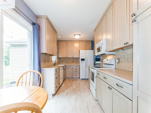 936 14th Street, West Des Moines, IA 50265