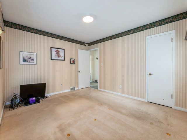 936 14th Street, West Des Moines, IA 50265