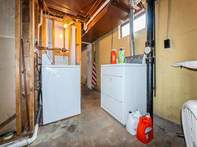 936 14th Street, West Des Moines, IA 50265