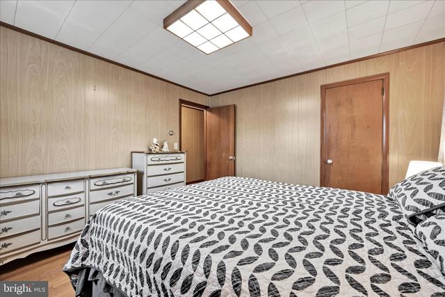 5 E WASHINGTON AVE, Myerstown, PA 17067