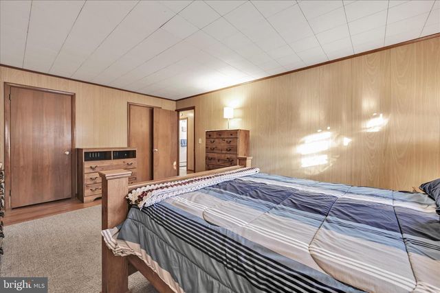 5 E WASHINGTON AVE, Myerstown, PA 17067