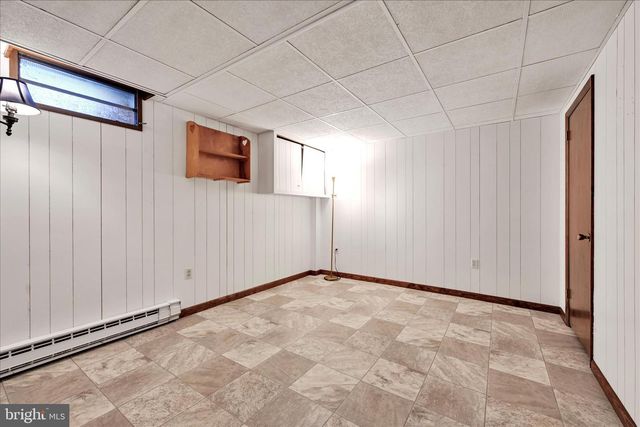 5 E WASHINGTON AVE, Myerstown, PA 17067