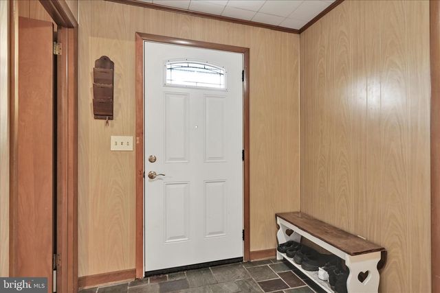 5 E WASHINGTON AVE, Myerstown, PA 17067