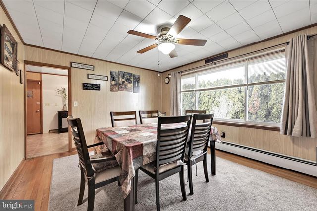 5 E WASHINGTON AVE, Myerstown, PA 17067