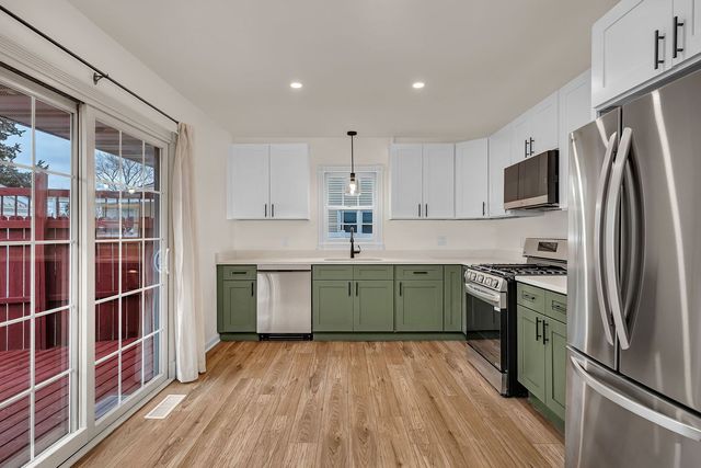 917 Parks Lane, Ottawa, IL 61350