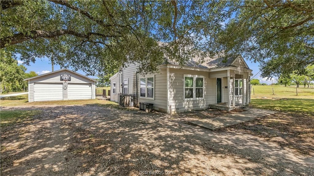 15667 Highway 30, Anderson, TX 77830 — photo 2