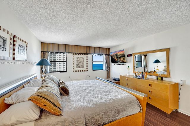 1201 S Ocean Dr 1601S, Hollywood, FL 33019